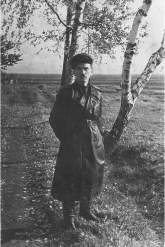 Ф. 70. Троянский Михаил Петрович (1905–1954), режиссер, искусствовед, директор Лен. гос. театральной библиотеки им. А. В. Луначарского (1950–1954)